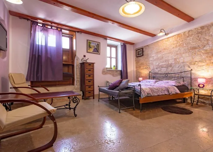 Daire Enna *